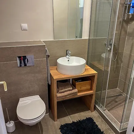 Two Bedroom Near Slavija Square Апартаменты